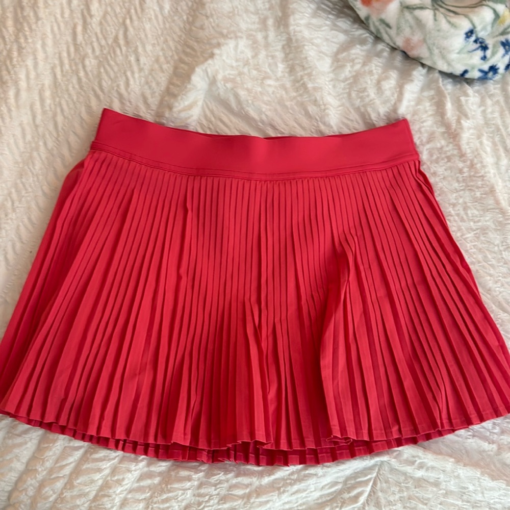 Lululemon Pleated skirt size 6